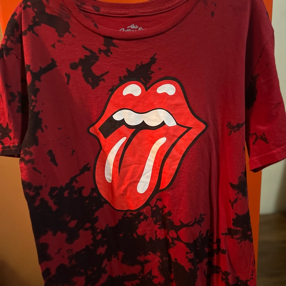 Cute kissy lips shirt